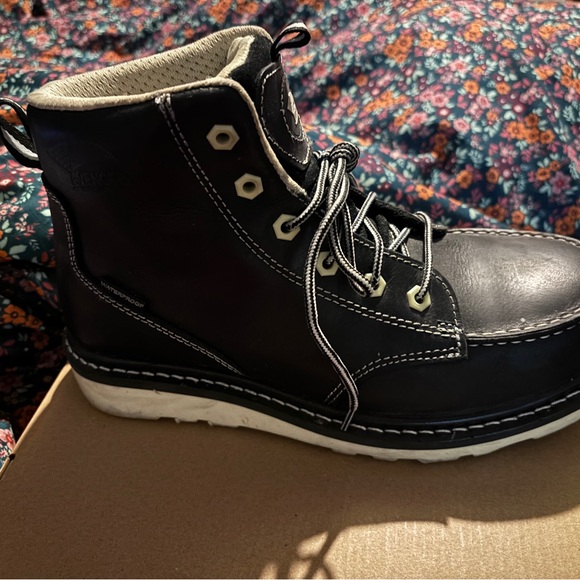 Women’s work boot - Picture 3 of 3